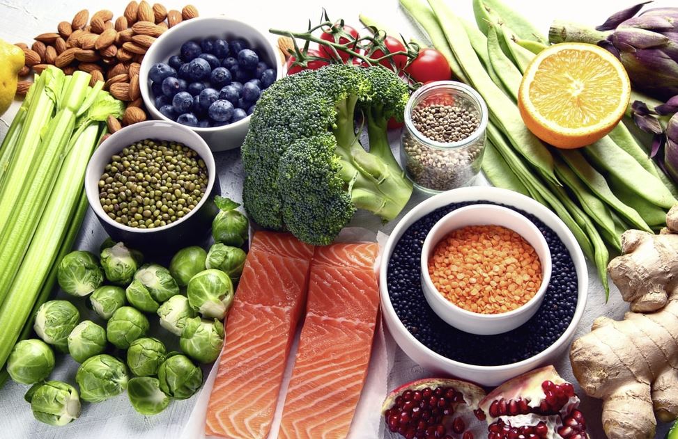 Les Aliments à Privilégier pour Prévenir les Maladies liées à l’Âge